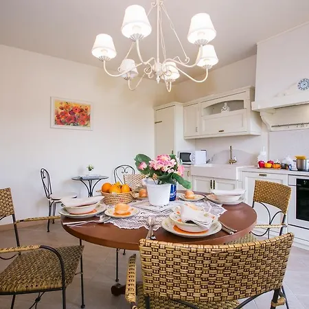 I Tulipani Apt. 11 Appartement